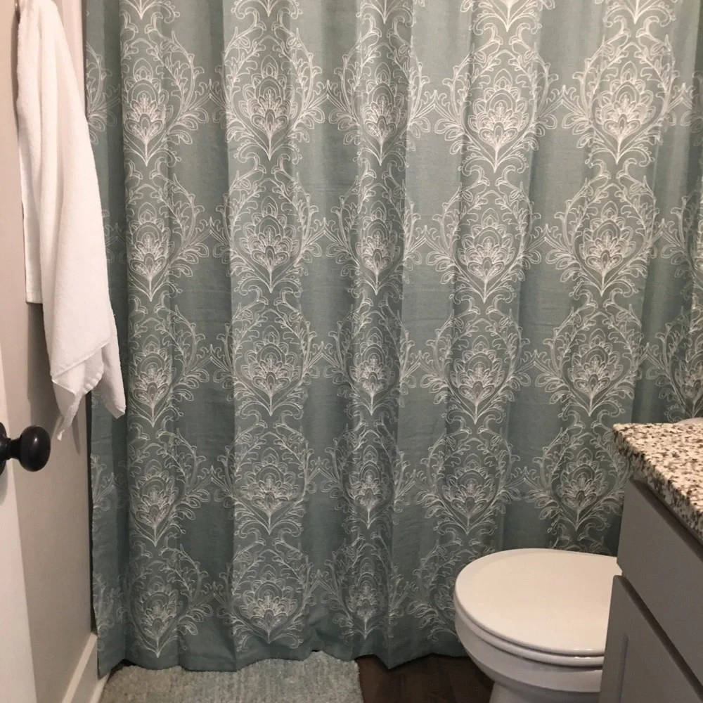 Shower curtain embroidery Green & white Room & Retreat NWOT